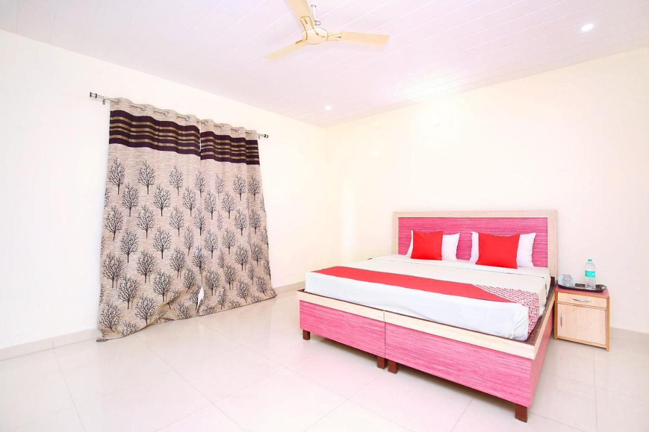 โอโย 36262 อรมาน รีสอร์ต Hotel Shahpur  ภายนอก รูปภาพ