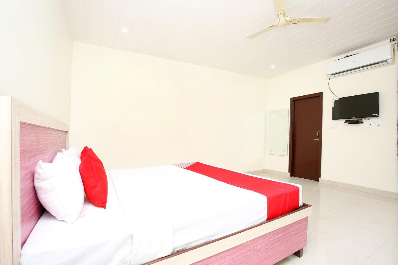 โอโย 36262 อรมาน รีสอร์ต Hotel Shahpur  ภายนอก รูปภาพ